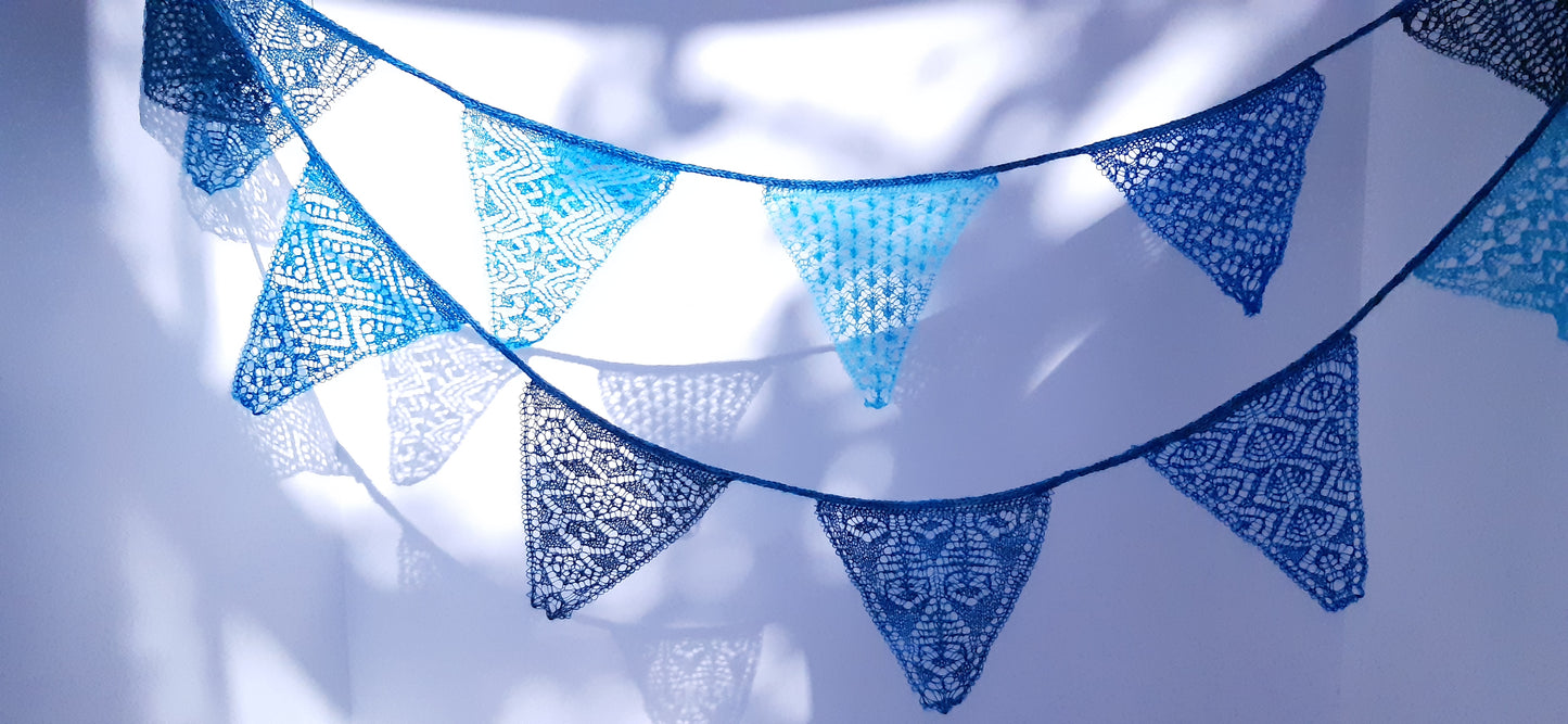 A Fine Lace Snack, ENG PDF