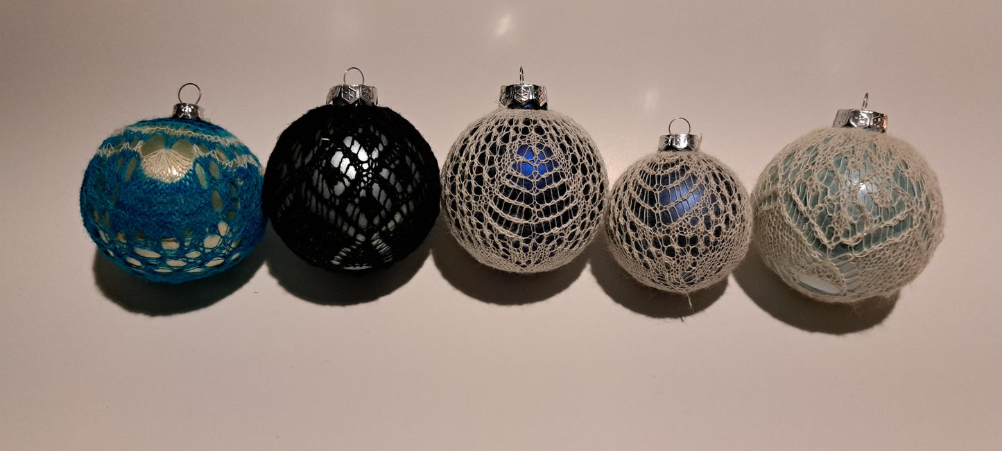 Boom, kanten kerstbal NL PDF