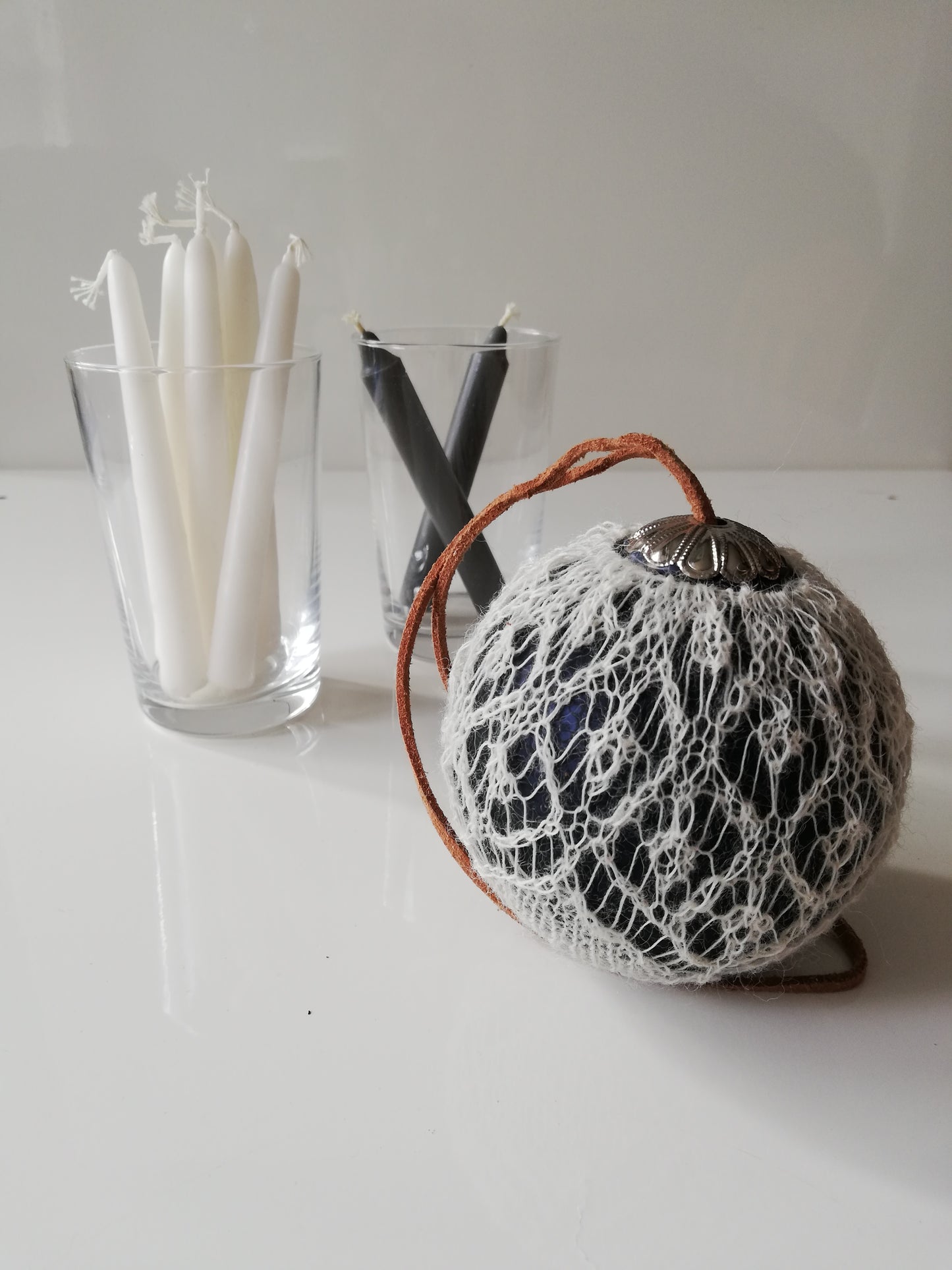 Fine Shetland Lace Magazine (PDF) Issue 2.2018 / A Lace Bauble